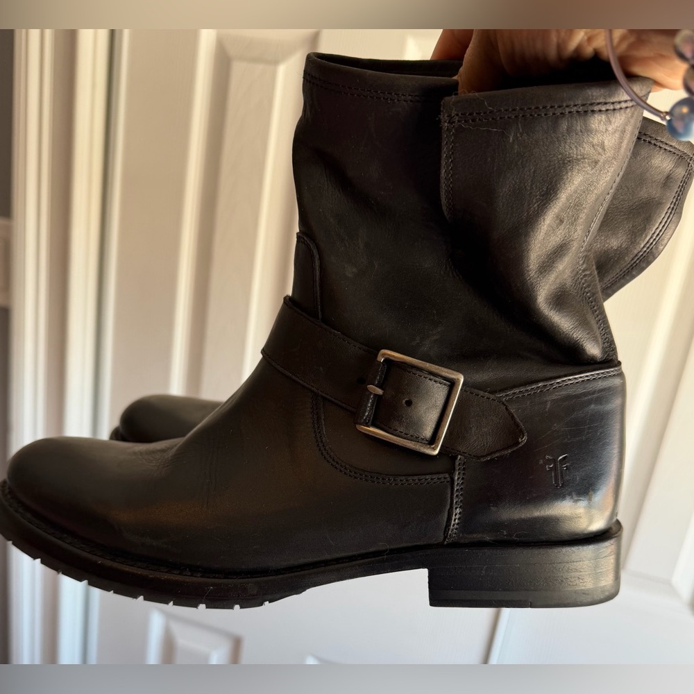 Frye Black Leather Boots 
Women’s Size: 8.5 - Picture 8 of 9